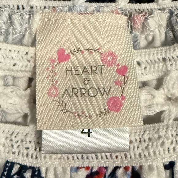 Adorable girls romper size 4 - Picture 7 of 7